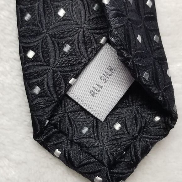 Burma Bibas Tie Necktie 100% Silk Black Polka dot Geometric Made In USA - Picture 3 of 6